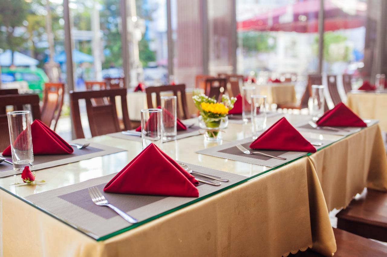 Ngoc Lan Hotel Дананг Экстерьер фото