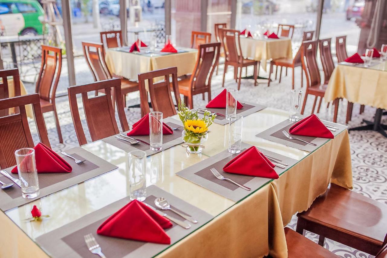 Ngoc Lan Hotel Дананг Экстерьер фото